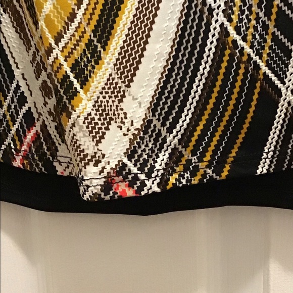 Multi-colored Tunic Top - Picture 4 of 5